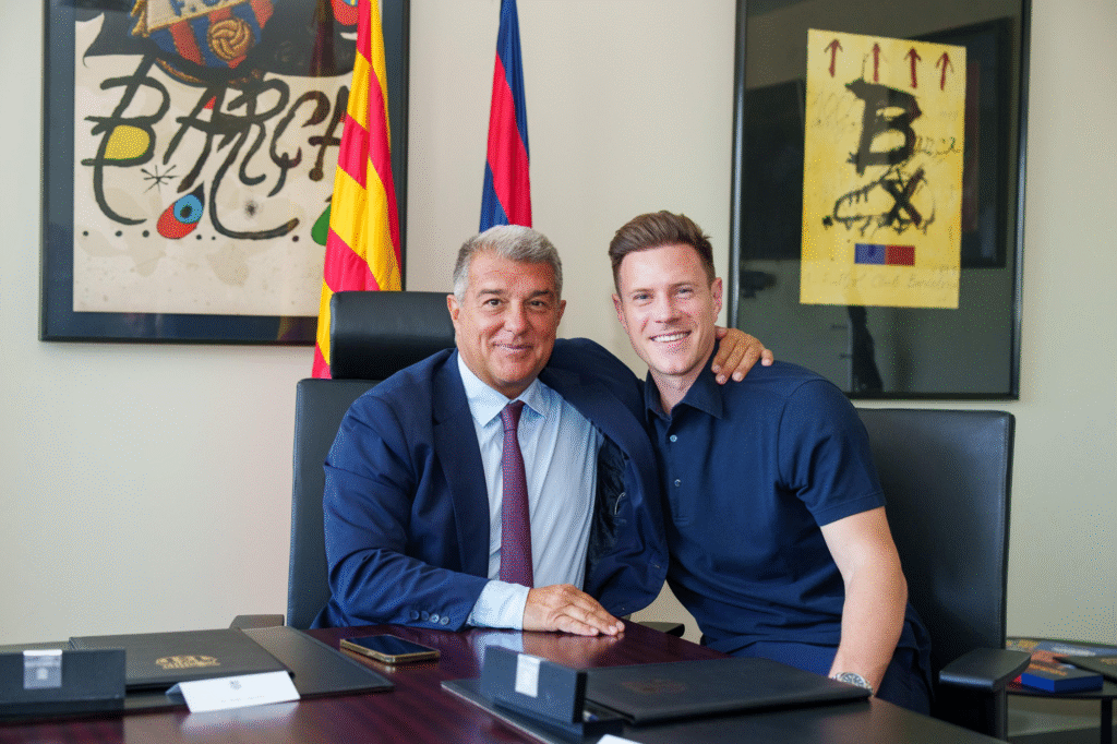 Ter Stegen renovó con el Barcelona hasta 2028 en los últimos días.